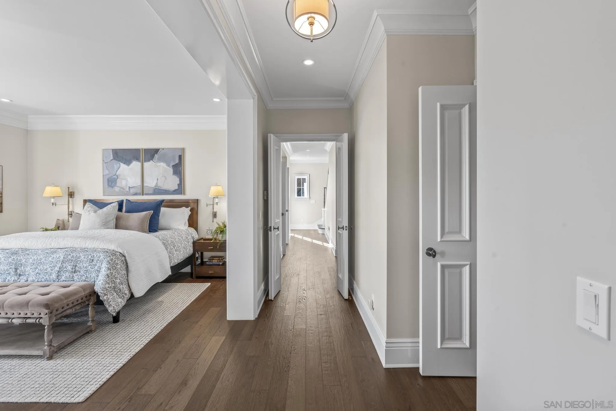 2045 W California St