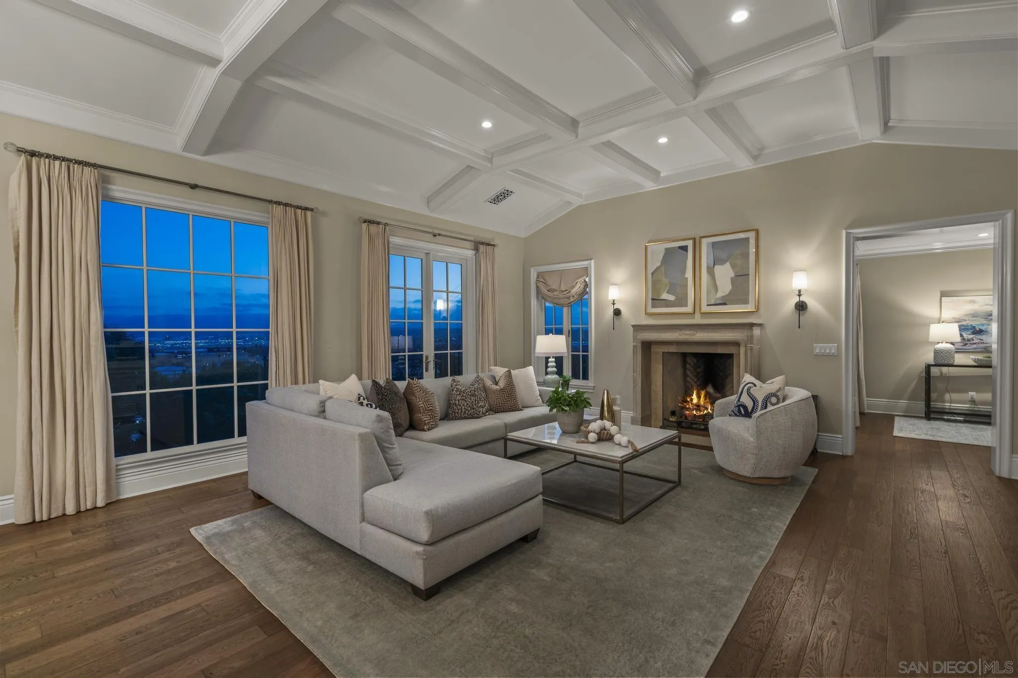 2045 W California St