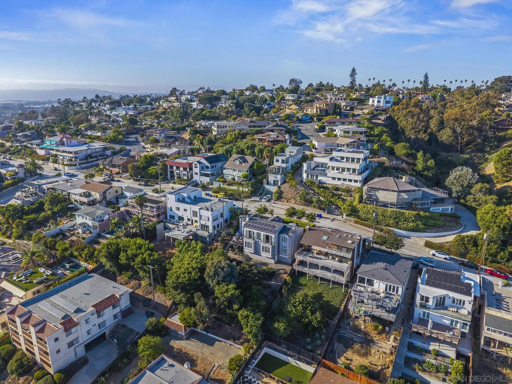 2045 W California St