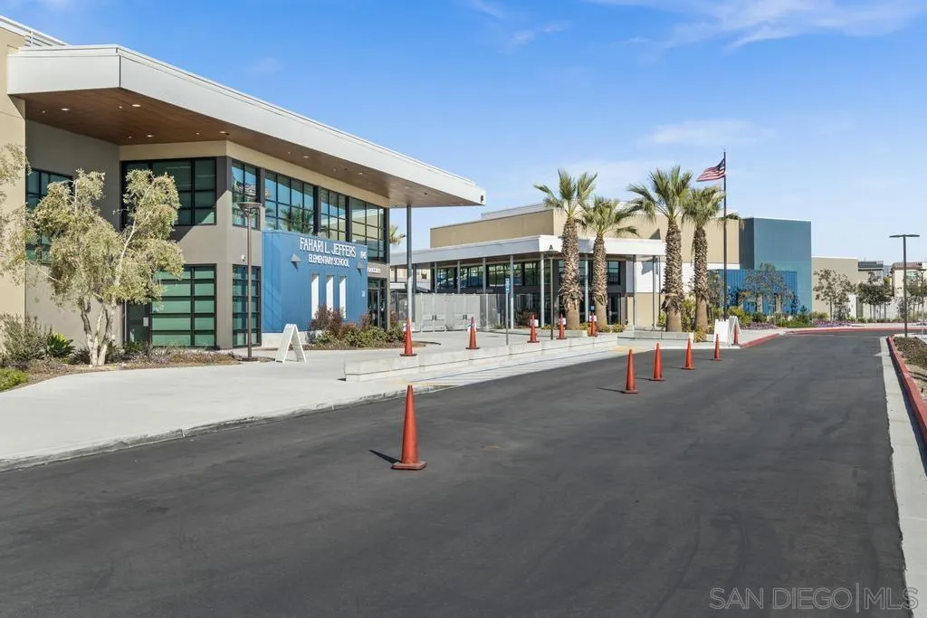 2158 Tributary Dr Unit 1