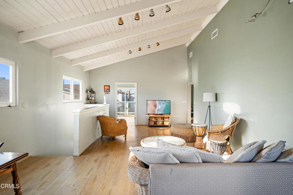 120 Santa Monica Avenue