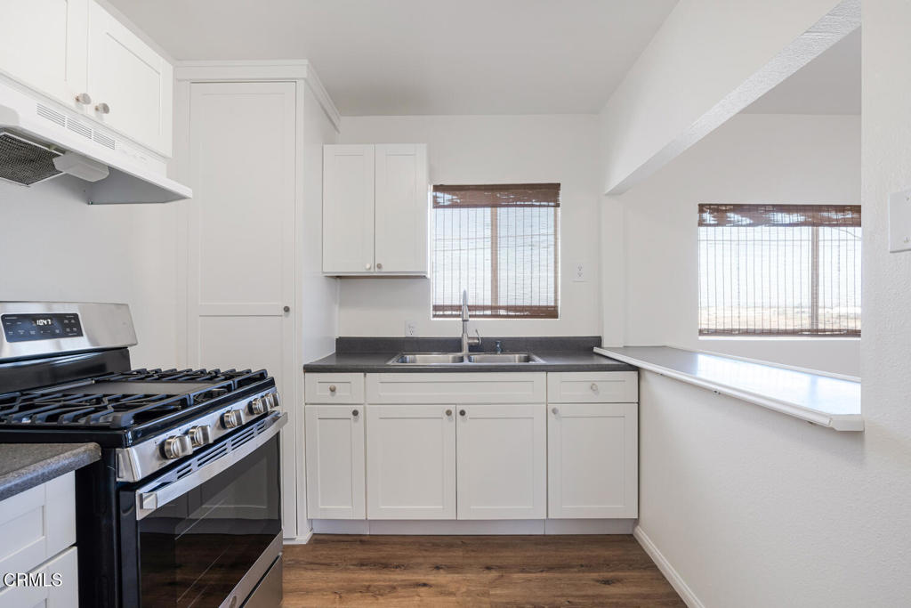 387 389 Highland Drive