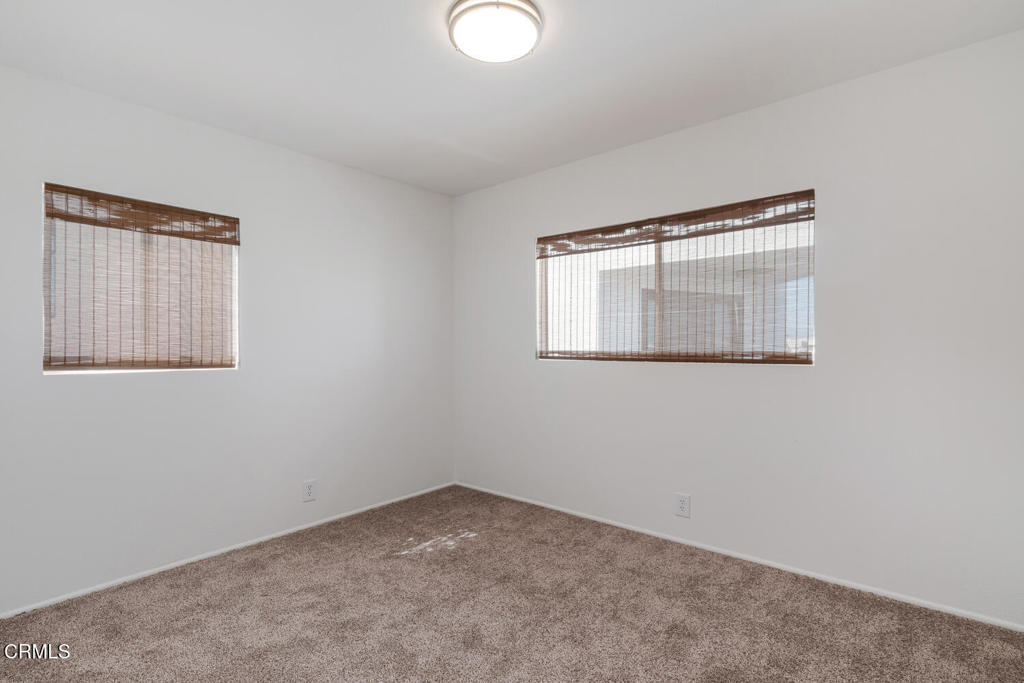 387 389 Highland Drive