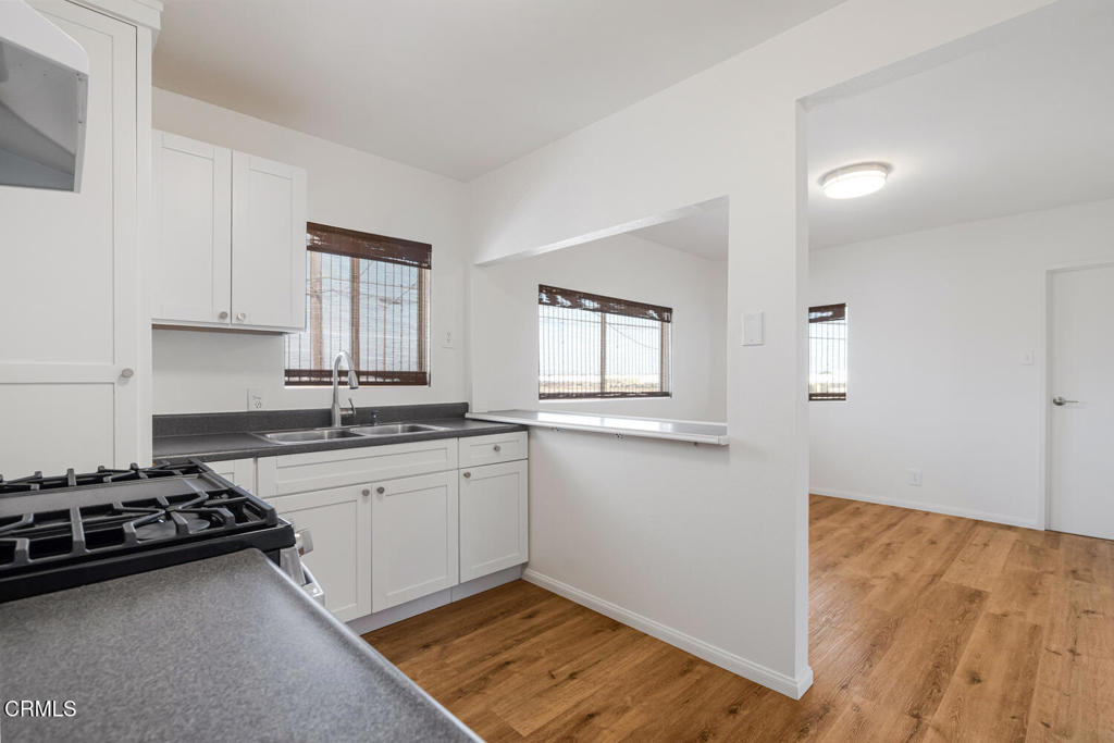 387 389 Highland Drive