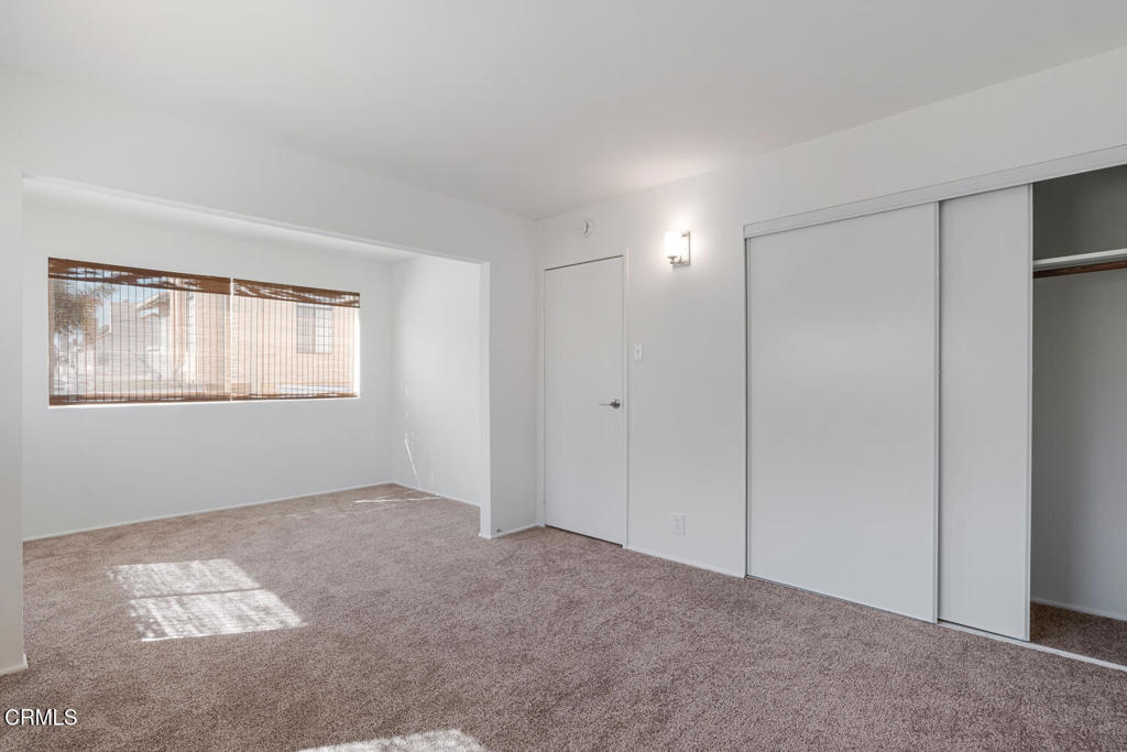 387 389 Highland Drive