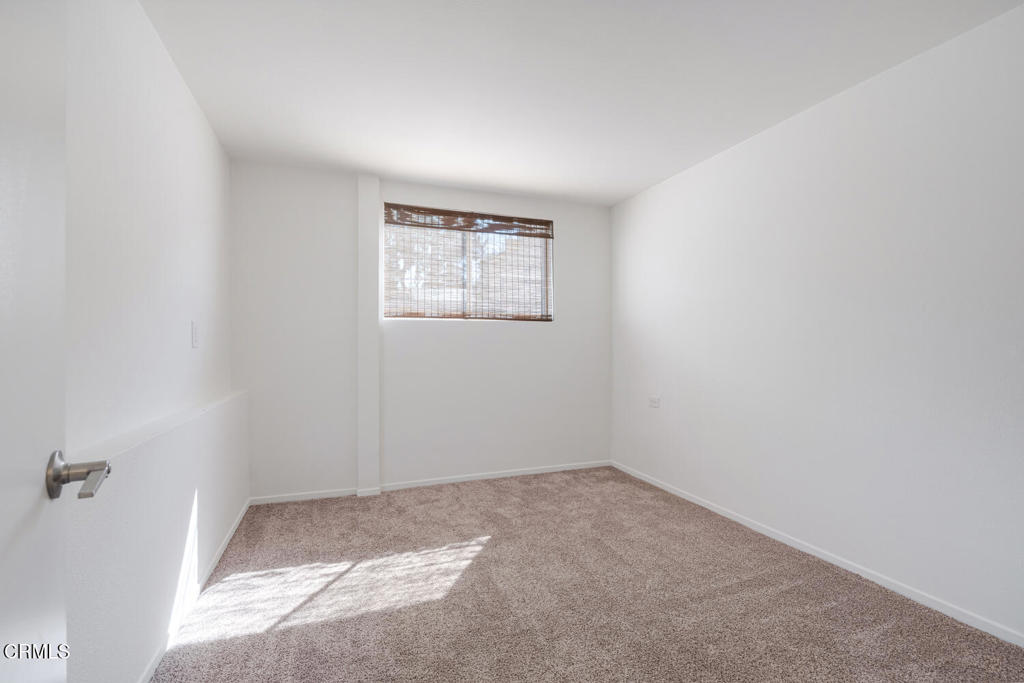 387 389 Highland Drive