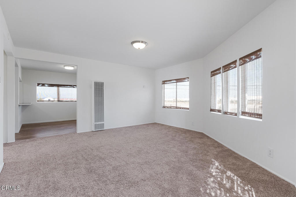 387 389 Highland Drive