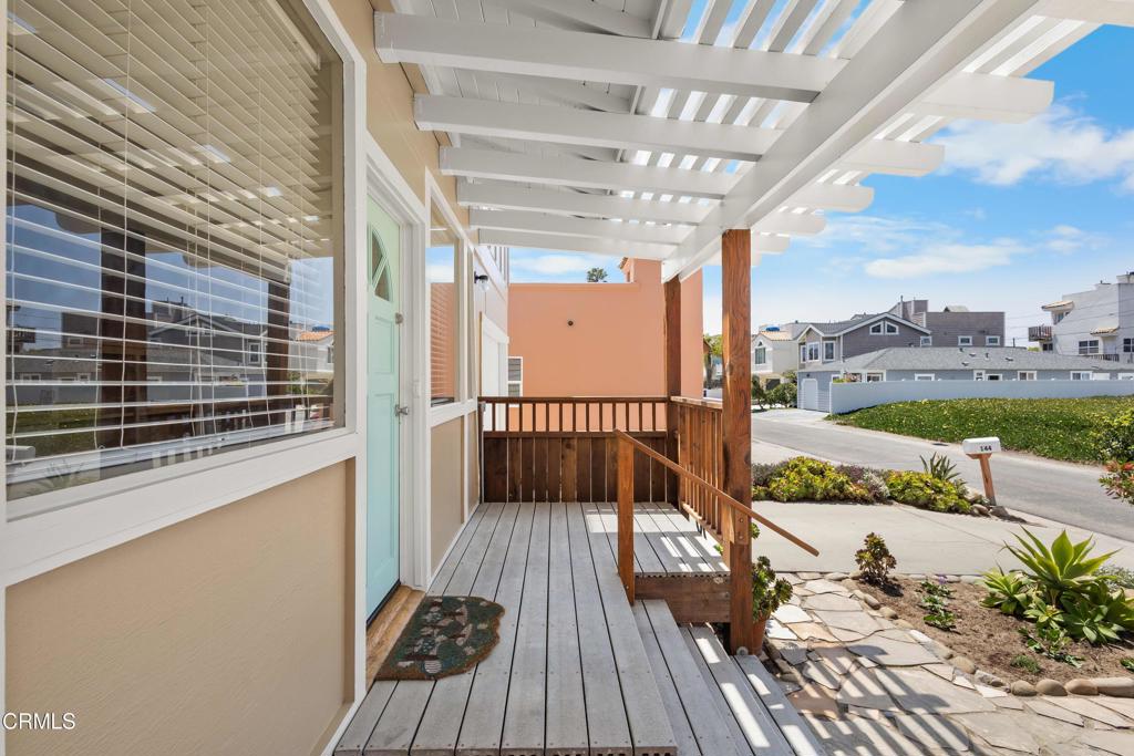 148 Los Angeles Avenue