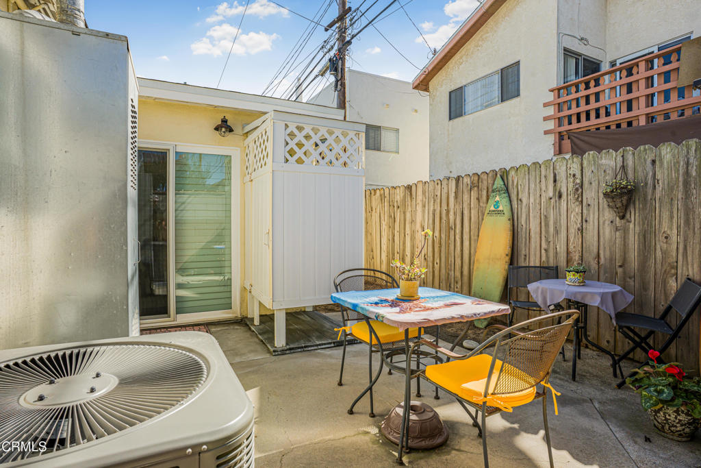 328 Santa Monica Drive