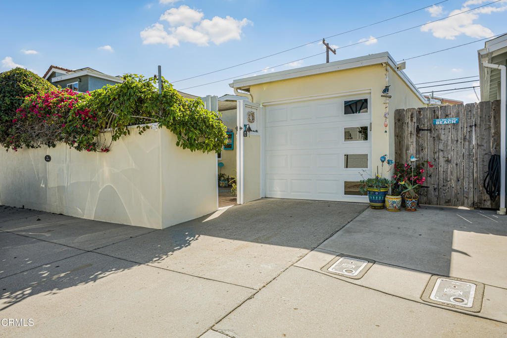 328 Santa Monica Drive