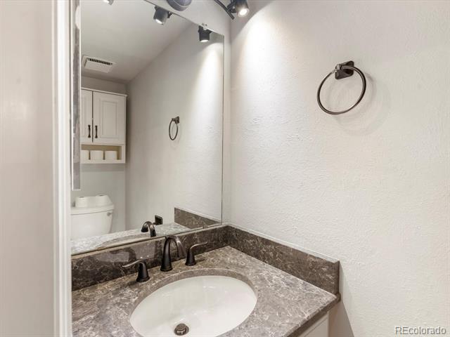10815 W Alamo Place