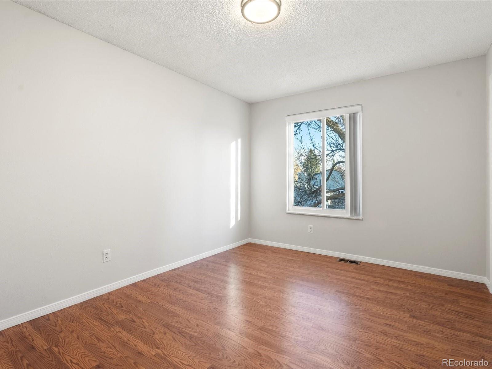 10815 W Alamo Place
