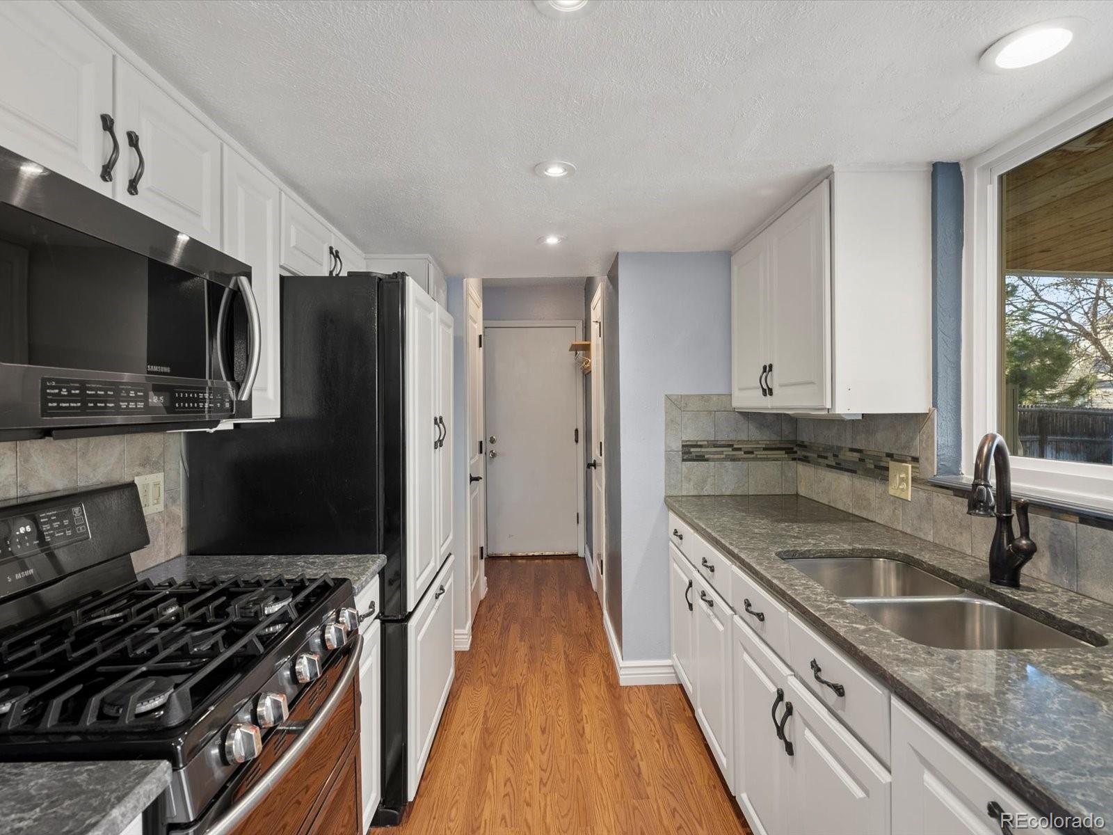 10815 W Alamo Place