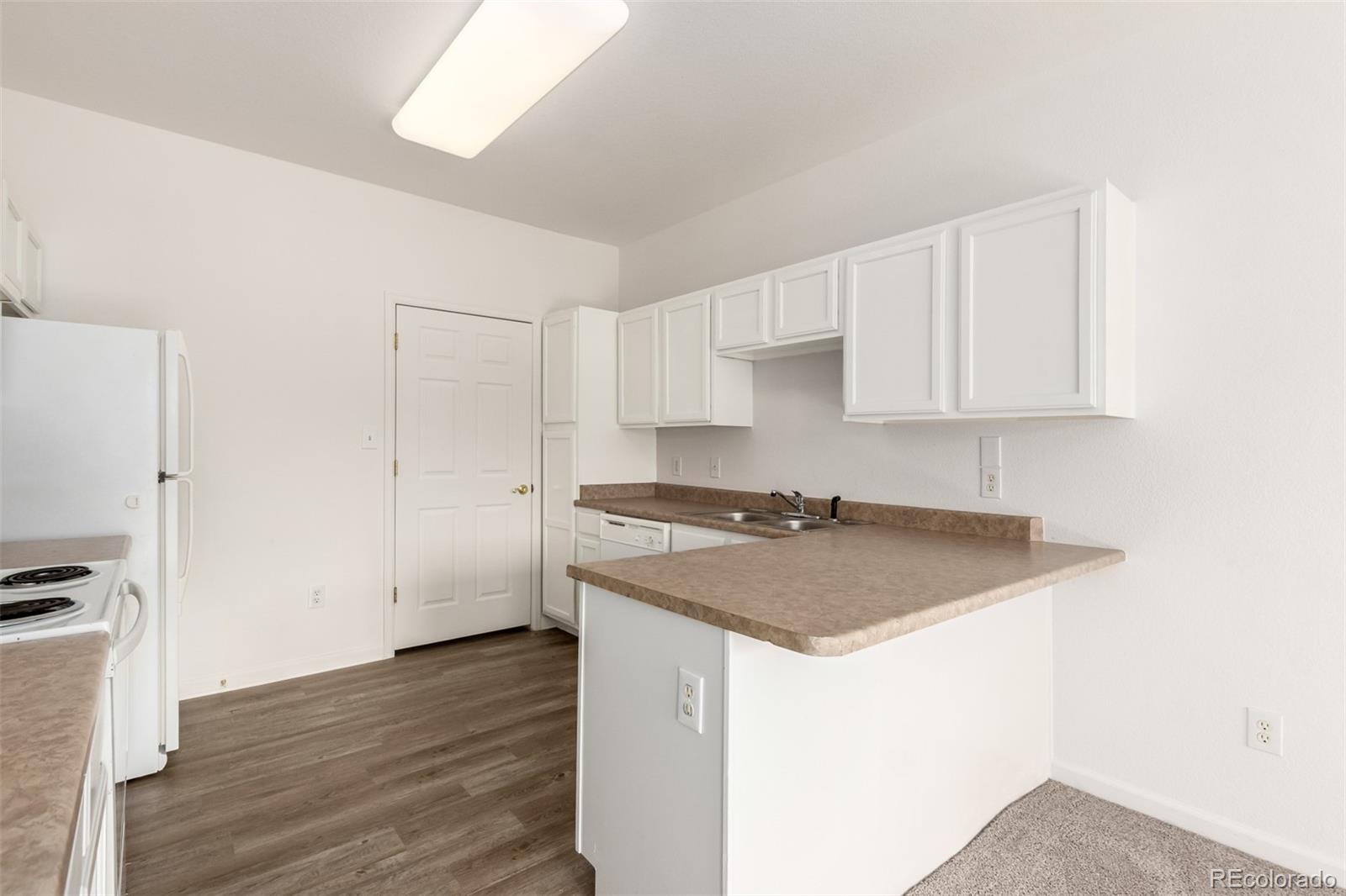 22545 E Ontario Drive Unit: 102