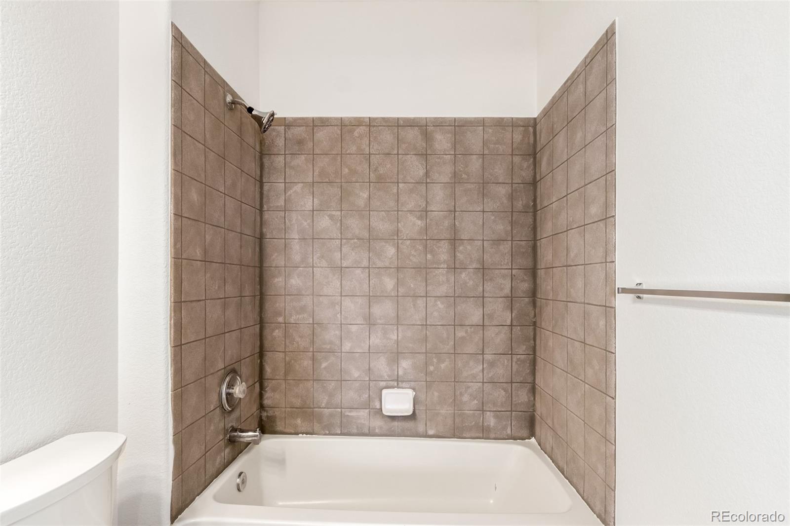22545 E Ontario Drive Unit: 102