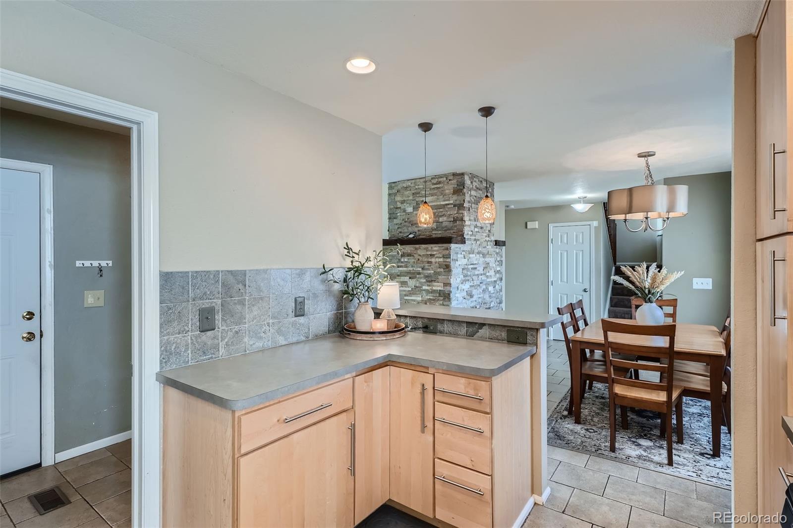 8520 S Estes Street Unit: H