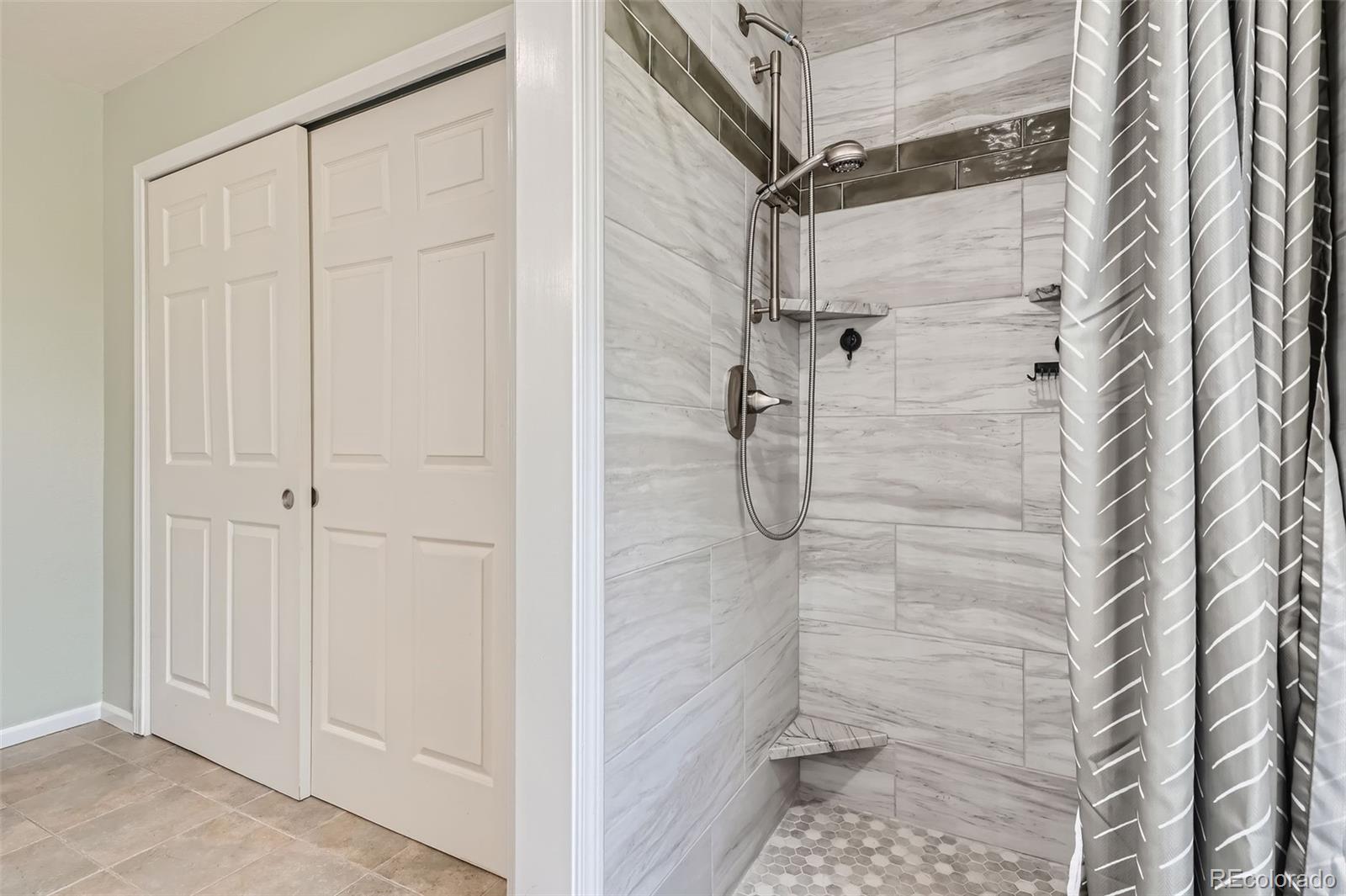 8520 S Estes Street Unit: H