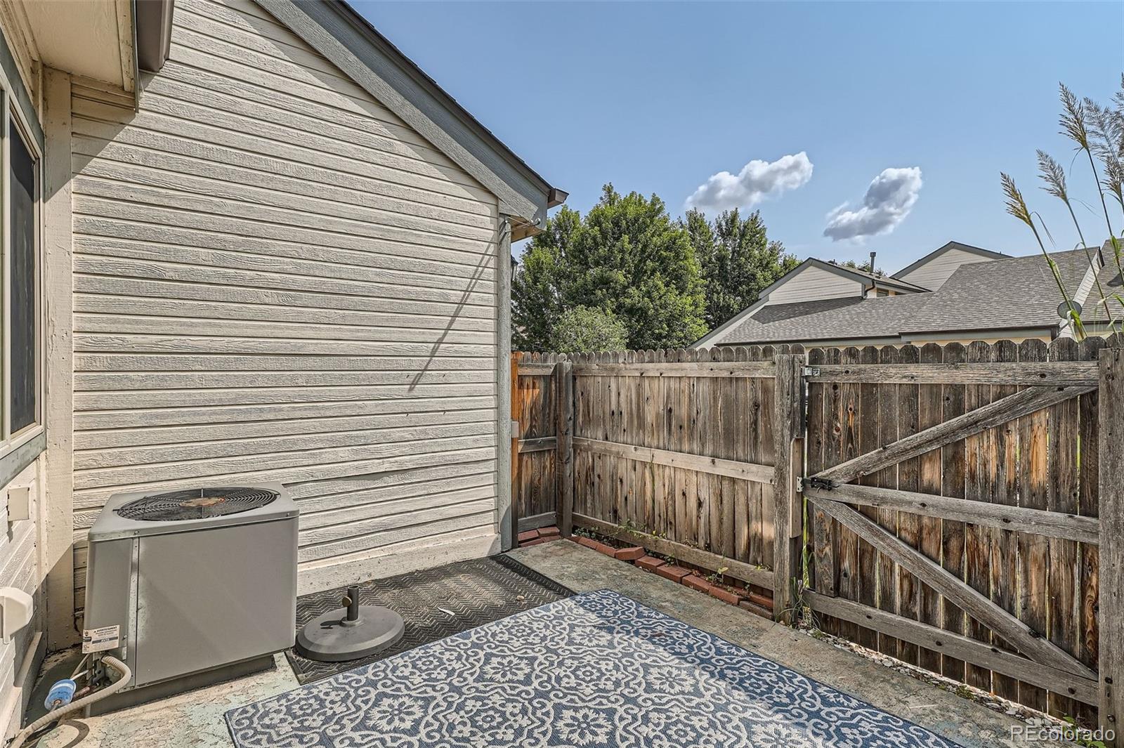 8520 S Estes Street Unit: H