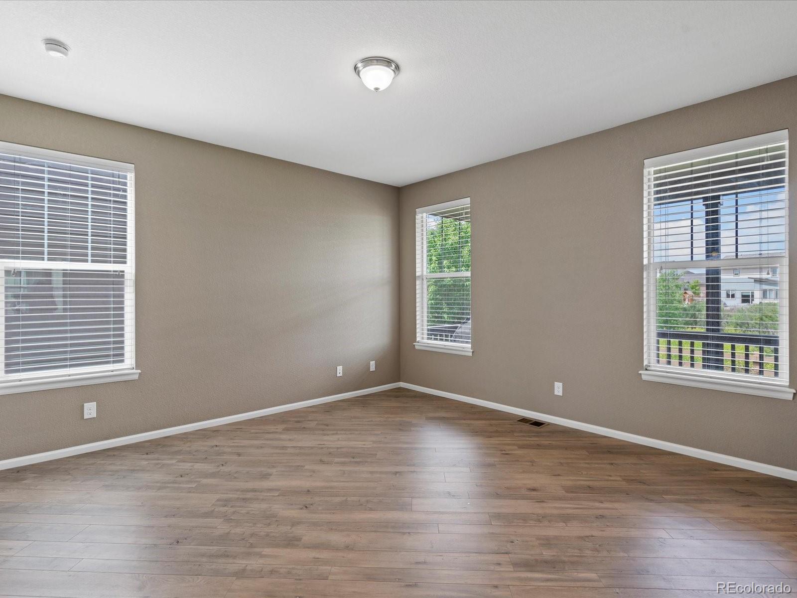 10997 Unity Lane