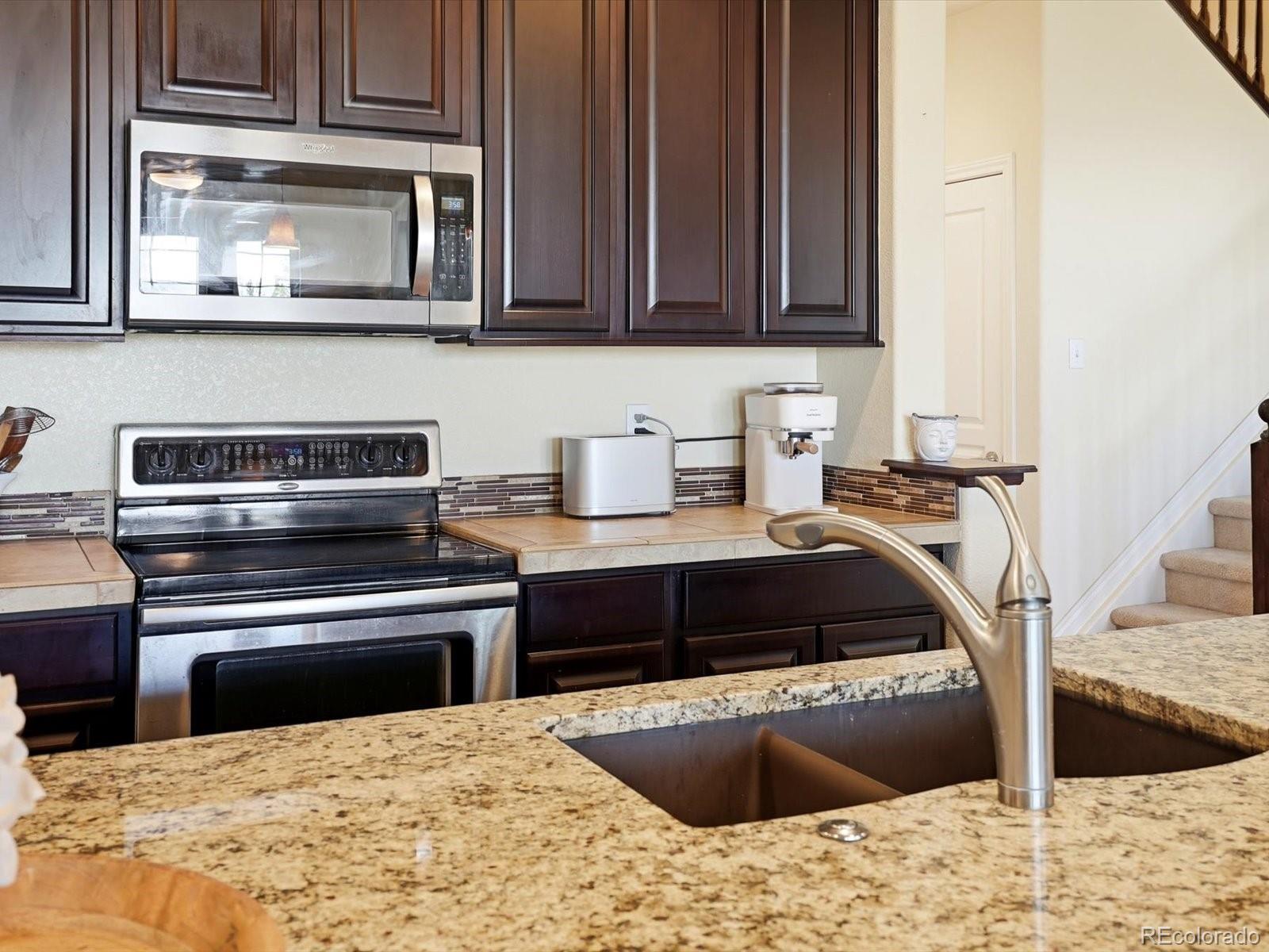 5884 S Taft Court Unit: G
