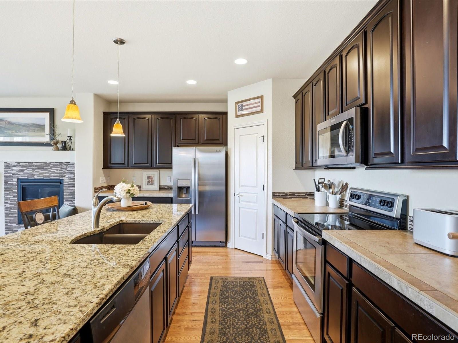 5884 S Taft Court Unit: G