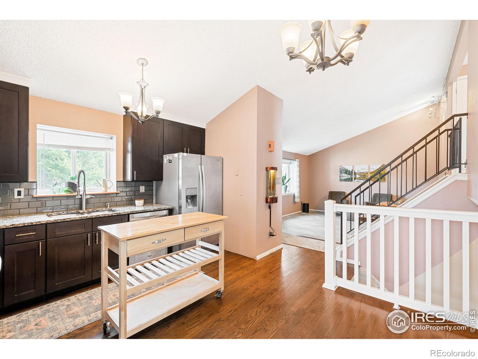 6322 W 115th Place