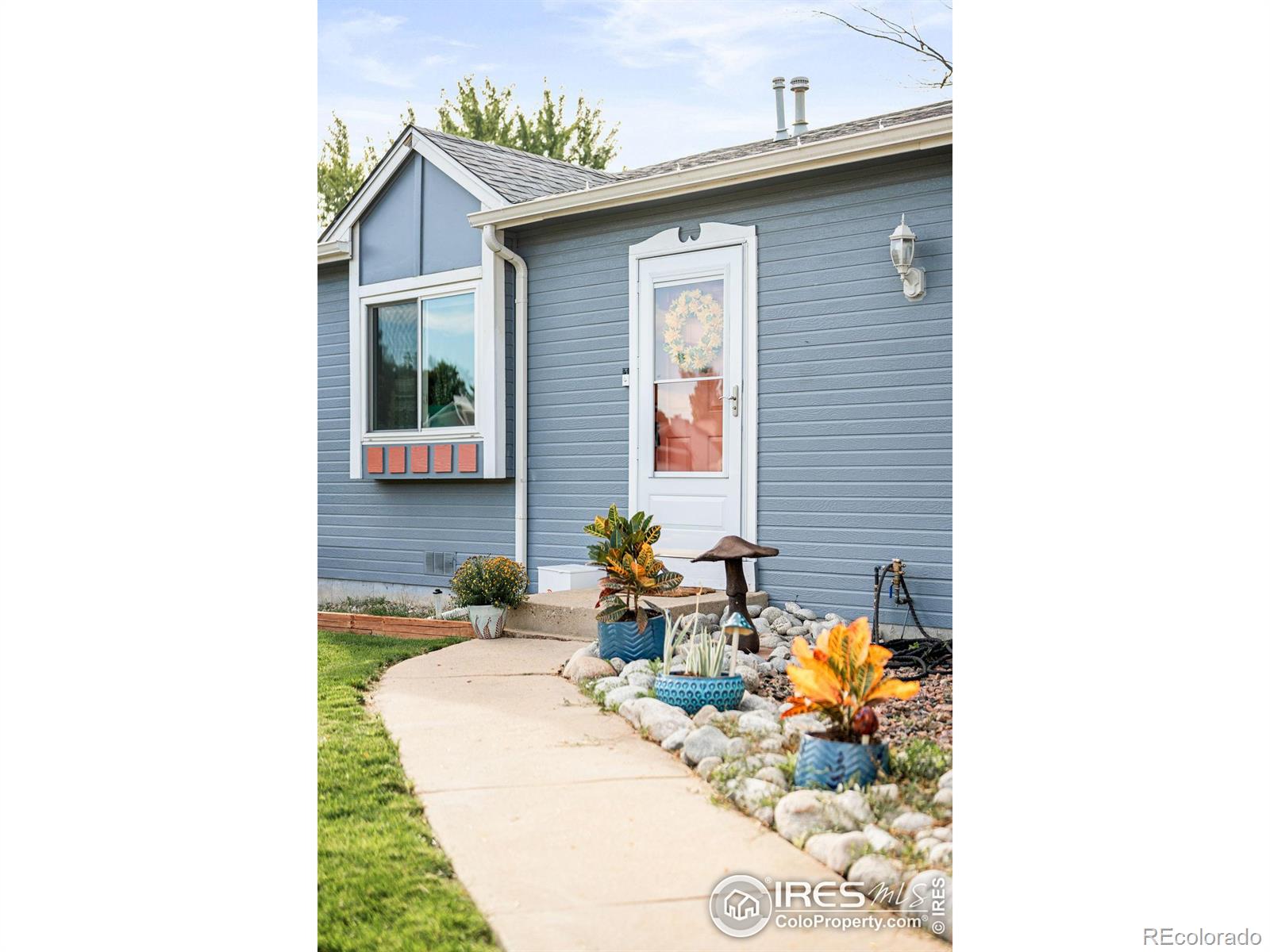 6322 W 115th Place