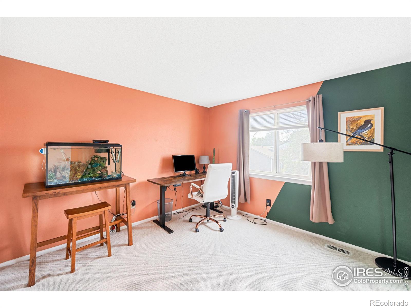 6322 W 115th Place