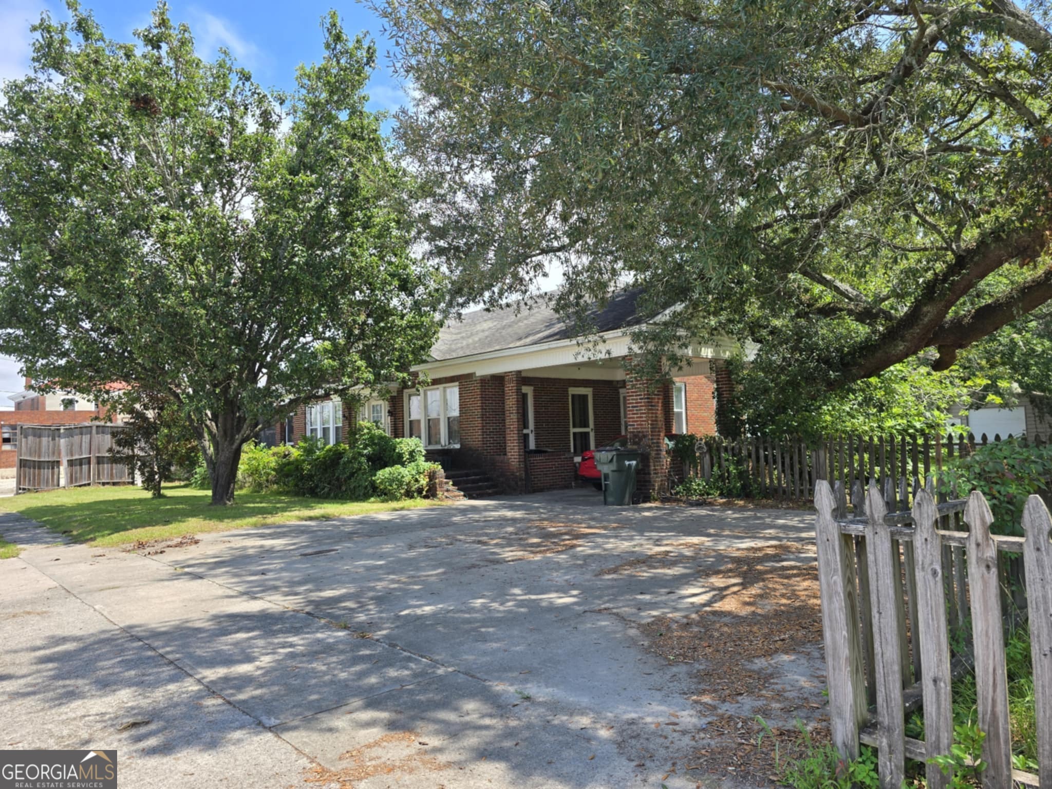 4 S Clark Street