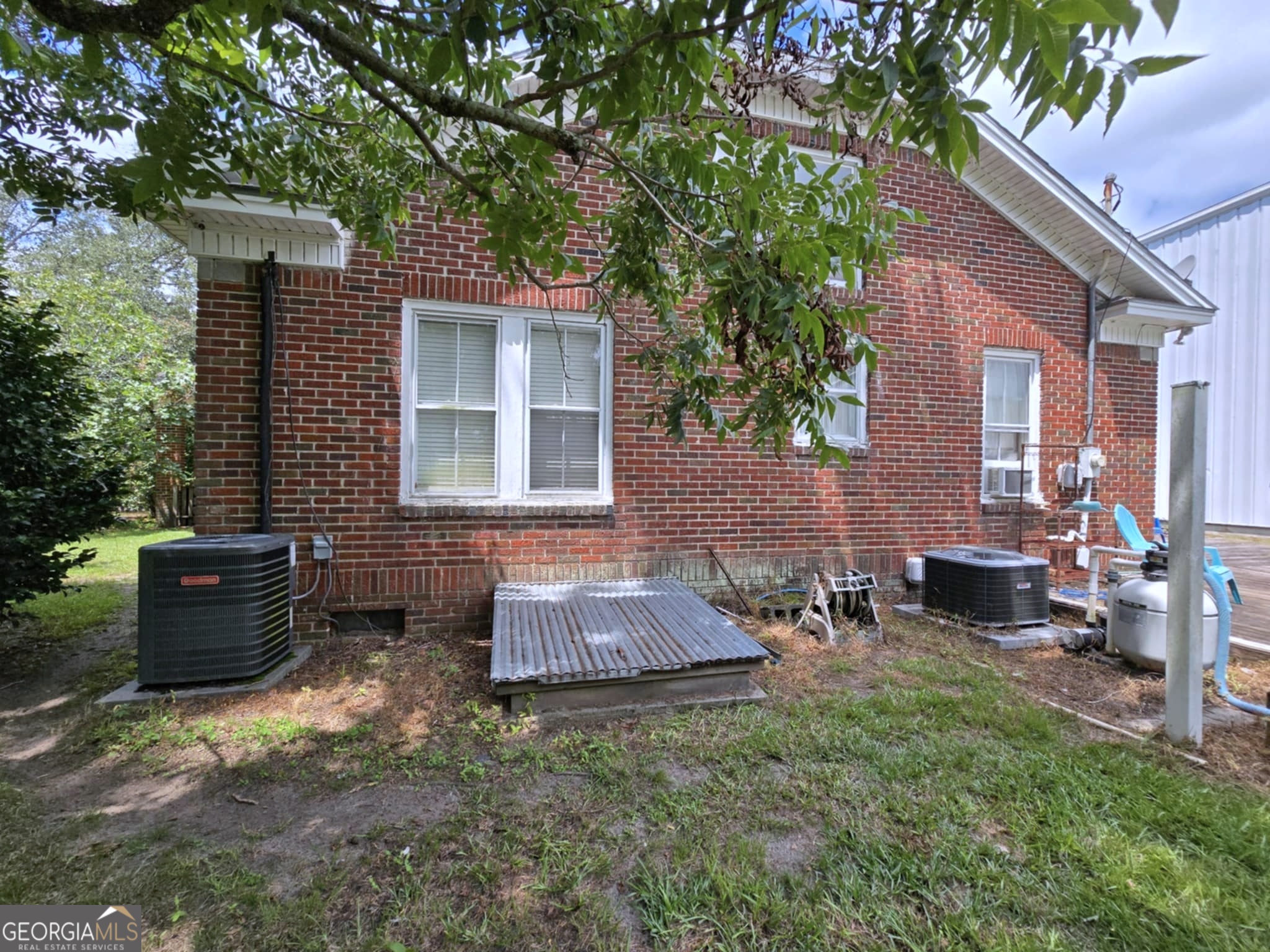 4 S Clark Street