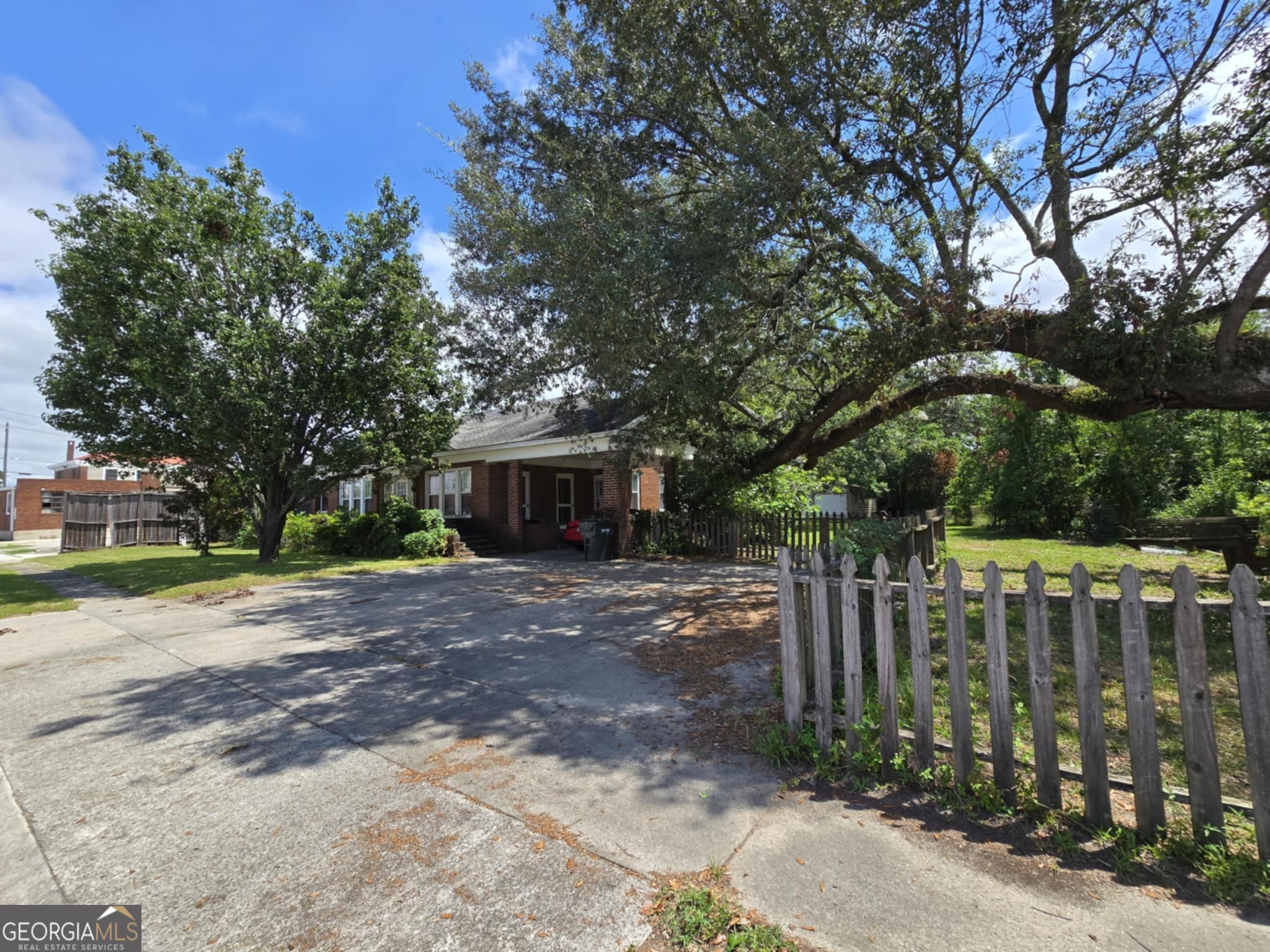 4 S Clark Street