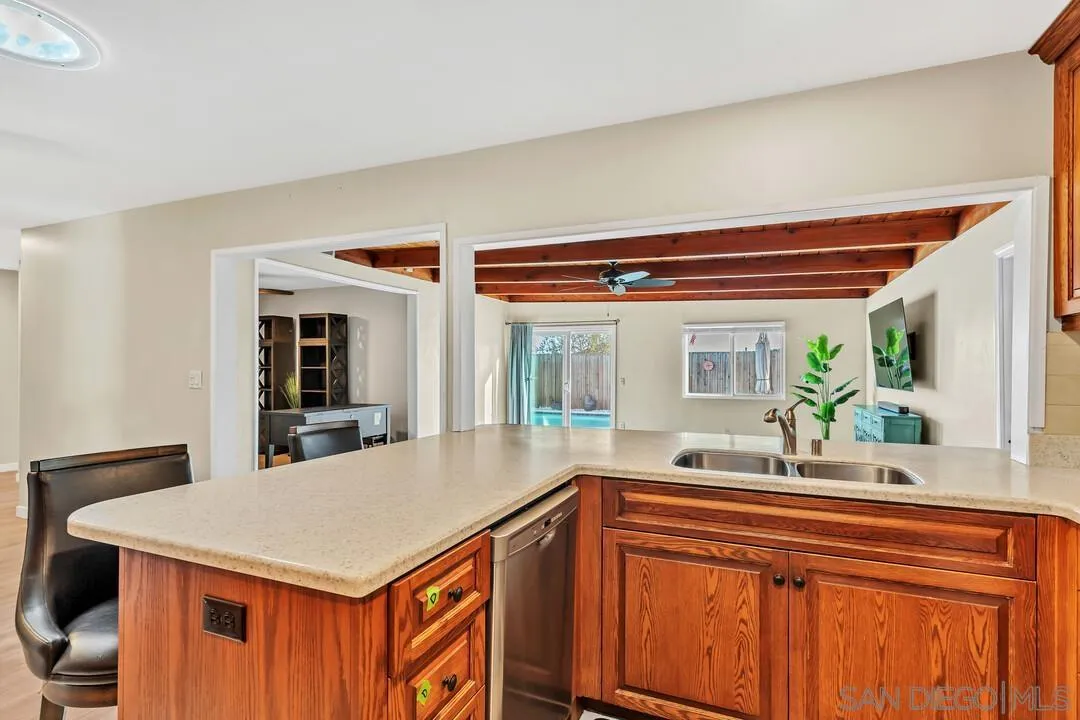 10143 Maple Tree Rd.