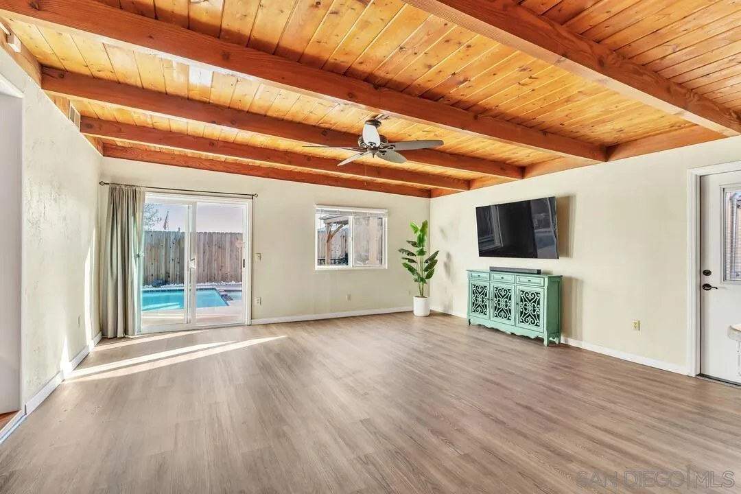 10143 Maple Tree Rd.
