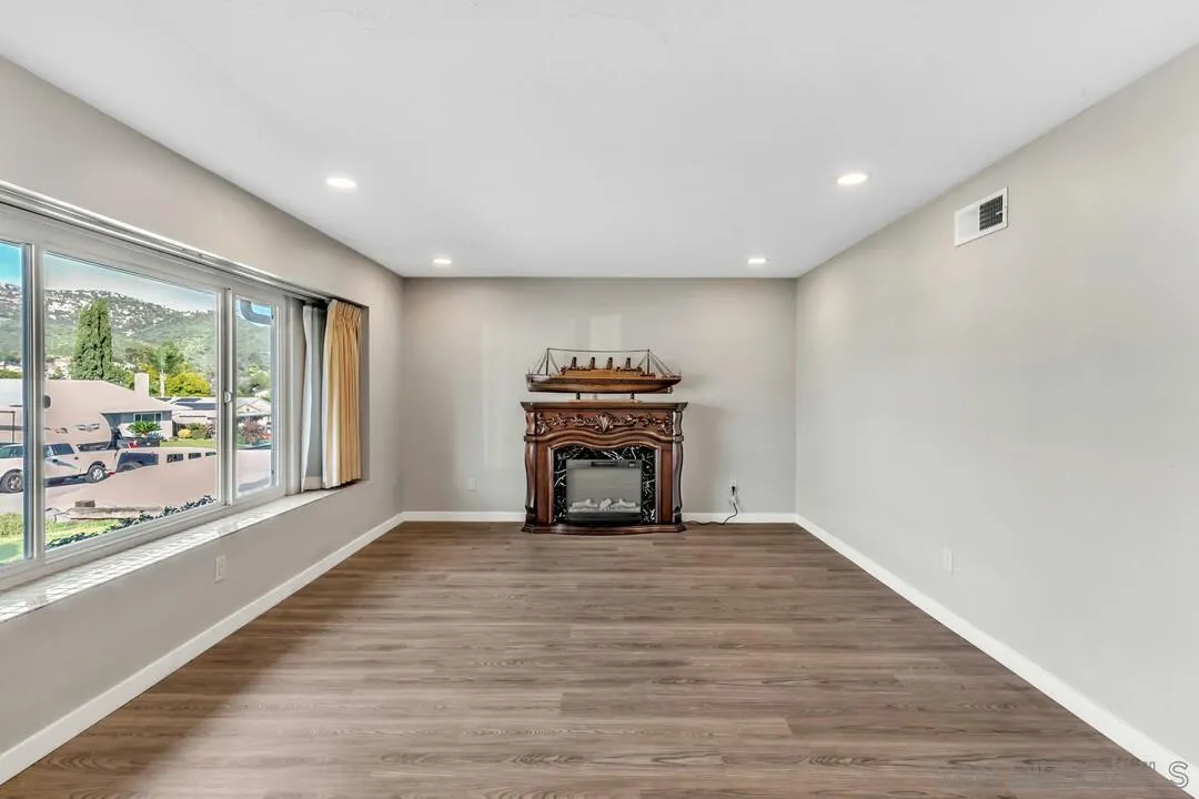 10143 Maple Tree Rd.