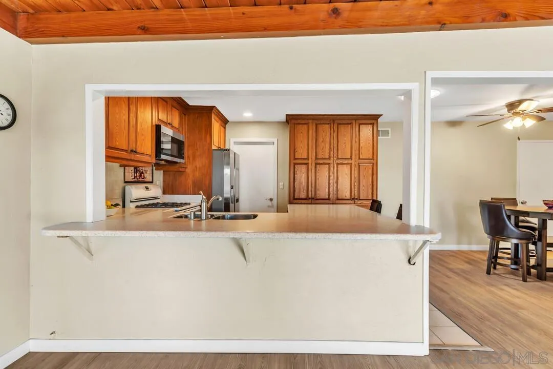 10143 Maple Tree Rd.