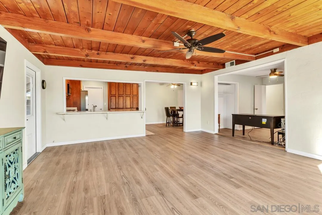 10143 Maple Tree Rd.