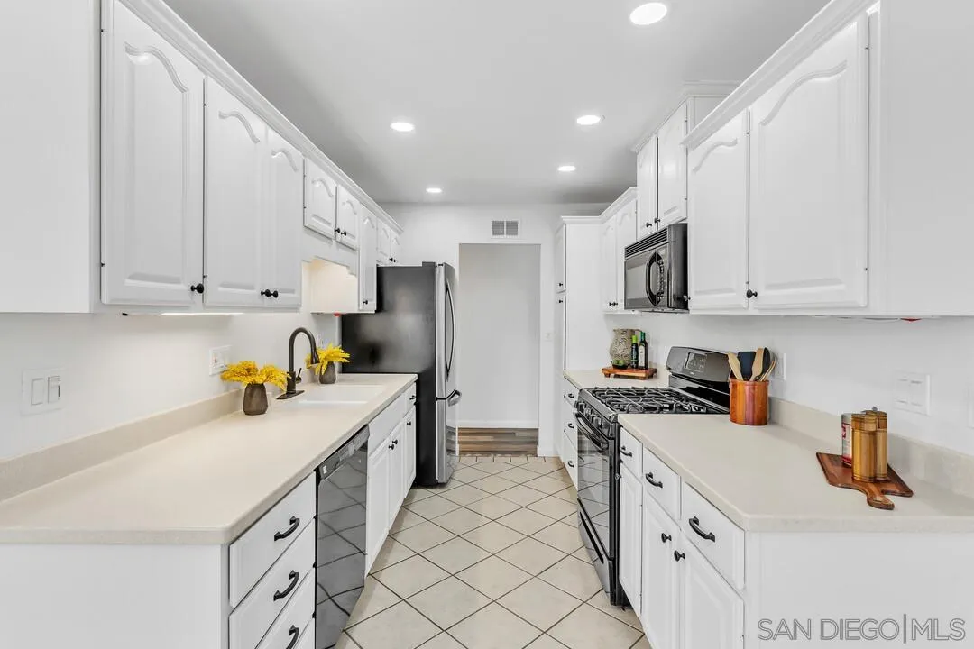 10618 Ironwood Ave.