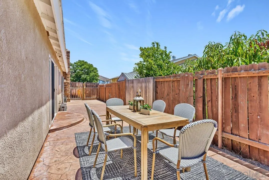 10618 Ironwood Ave.