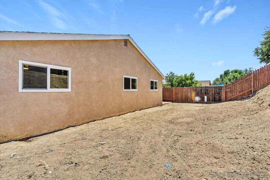 10618 Ironwood Ave.
