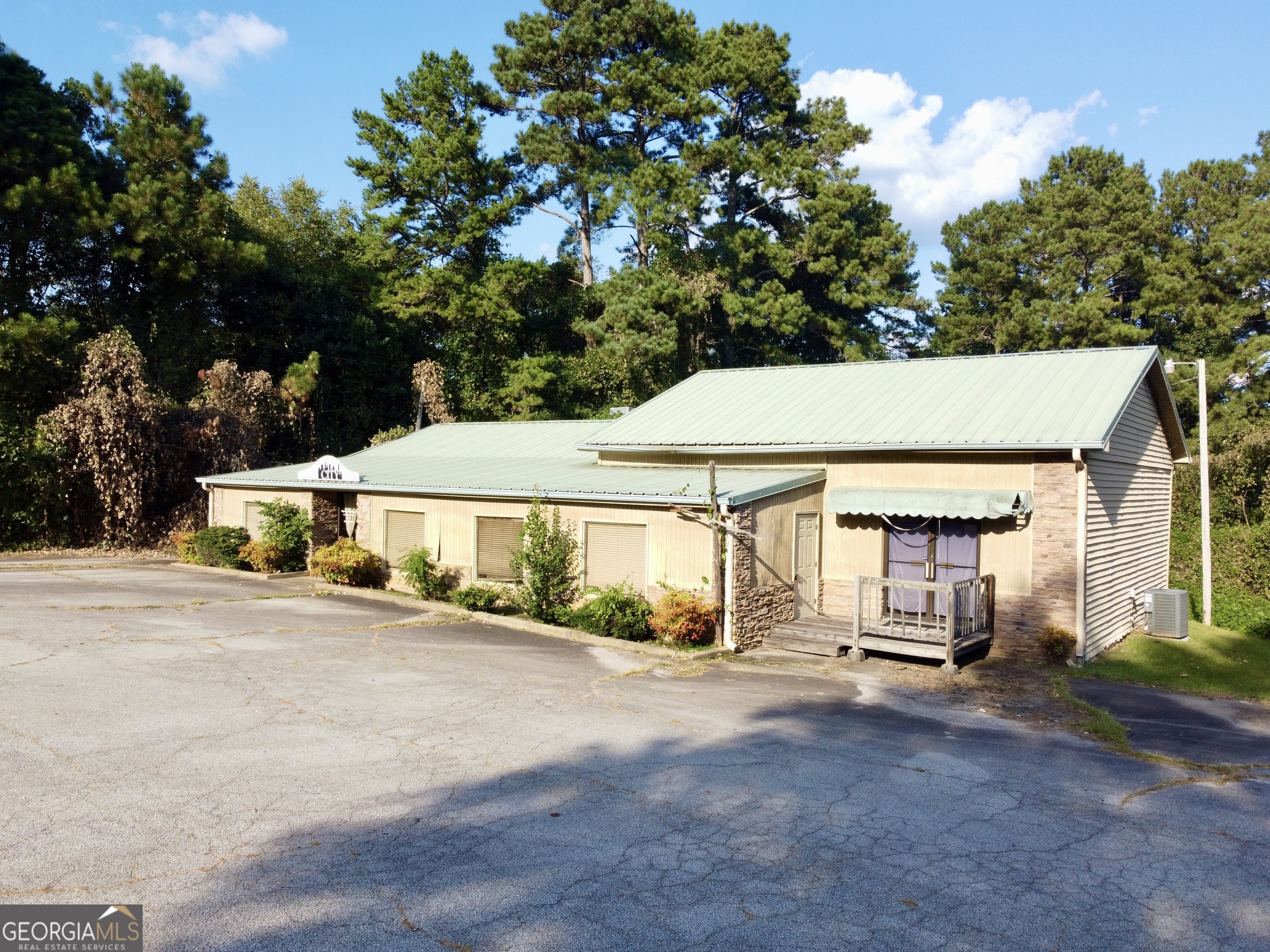 10423 Flat Shoals Road