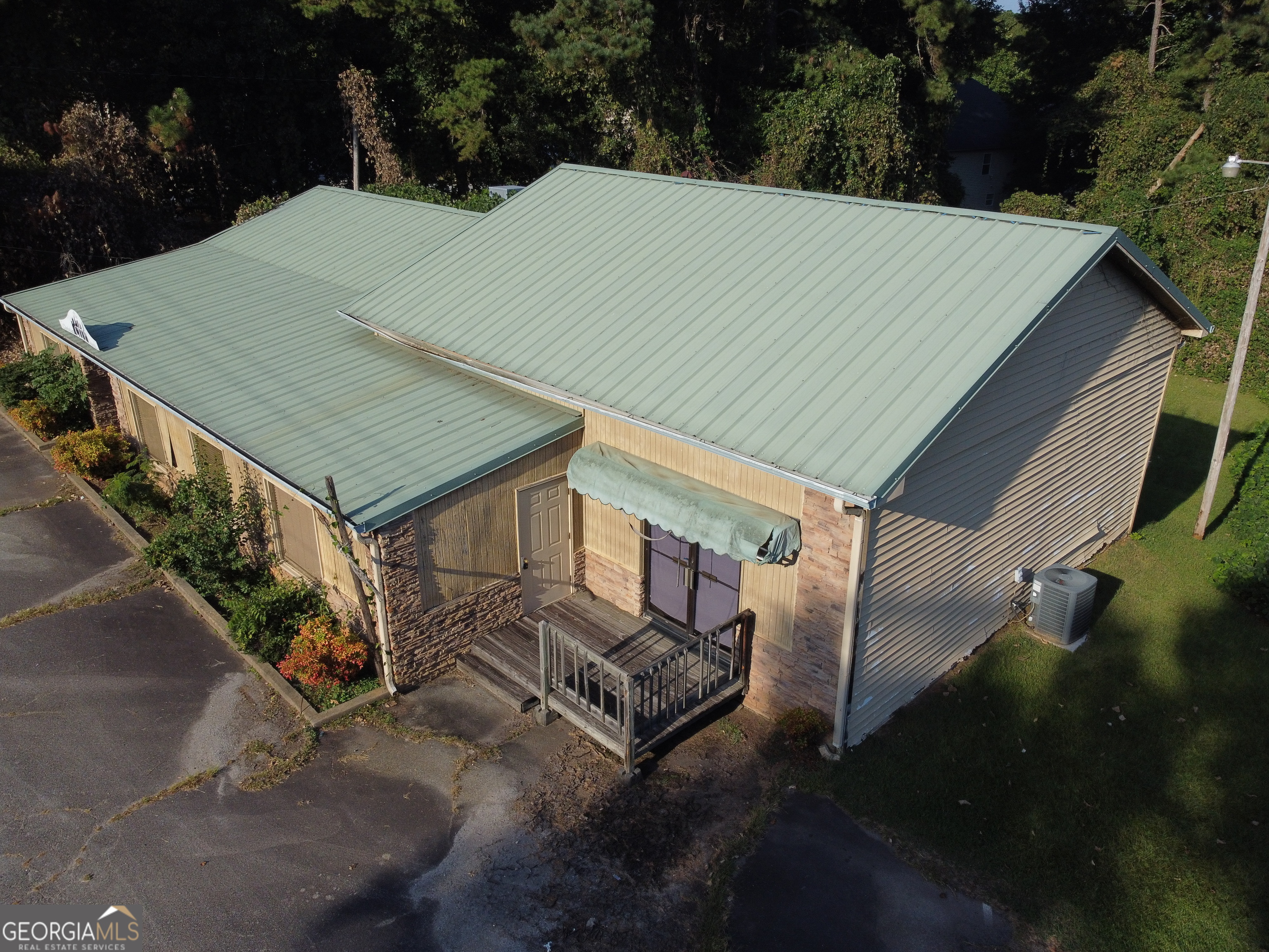 10423 Flat Shoals Road