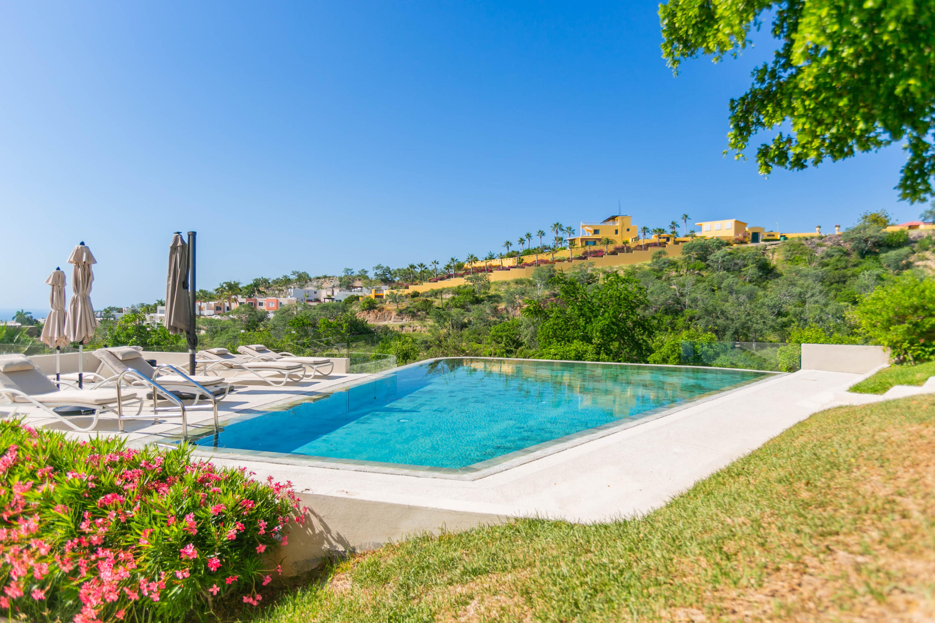 Velamar Building 2 2A, Velamar