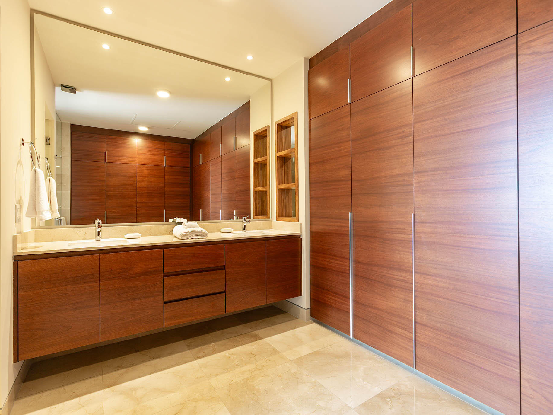 Velamar Building 2 2A, Velamar