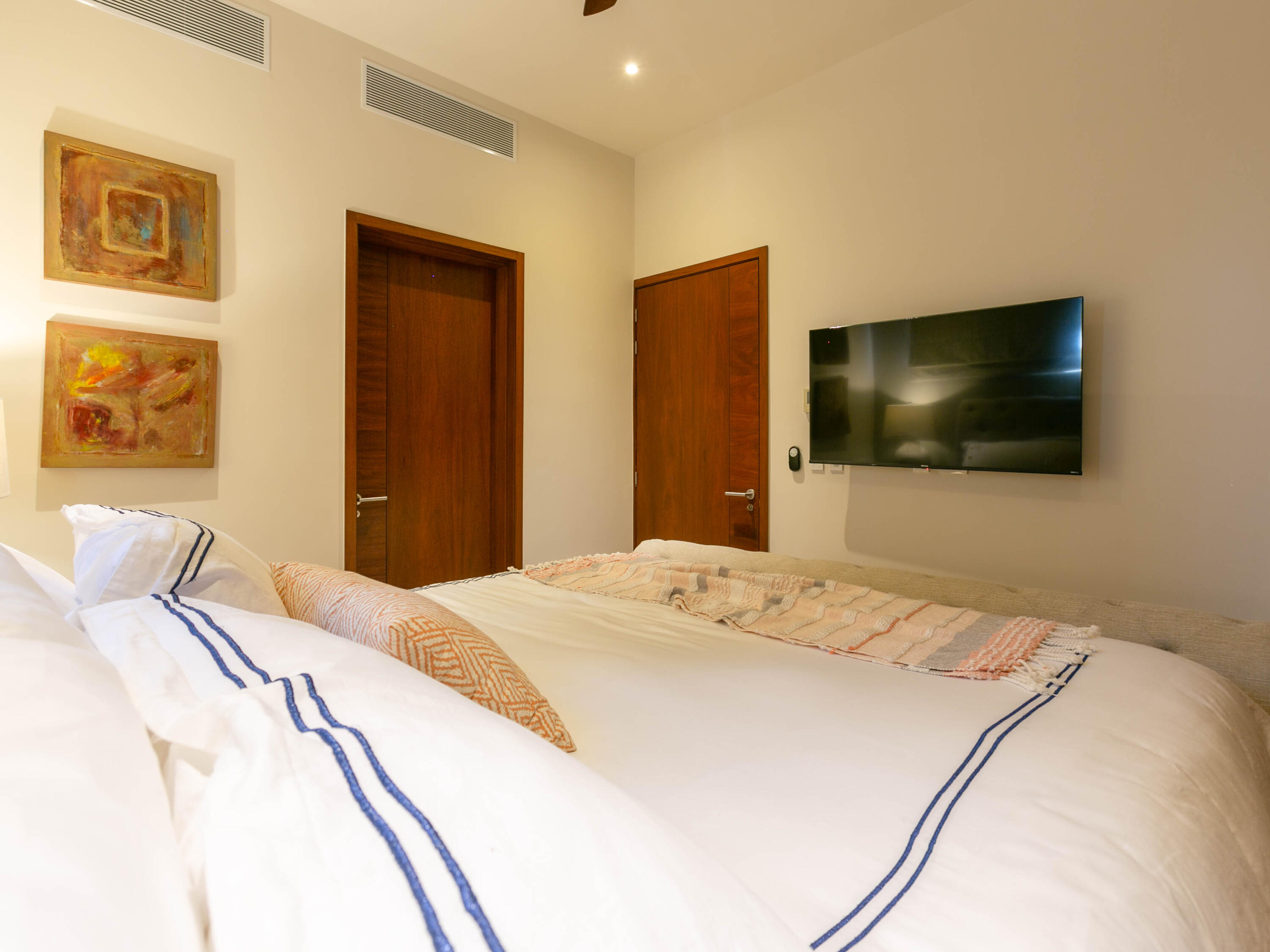 Velamar Building 2 2A, Velamar