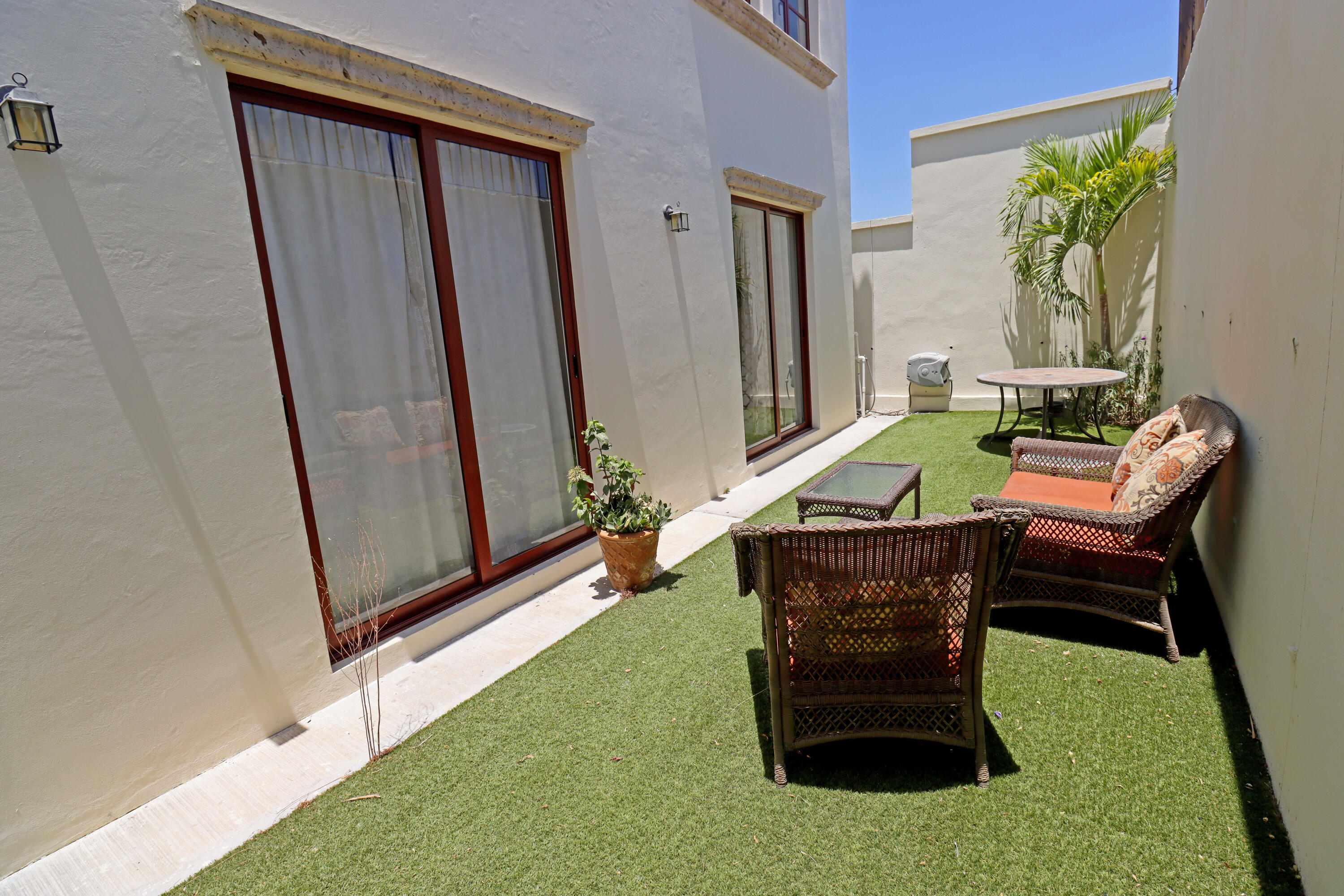 . Paseo de la Purisima, Las Misiones 27