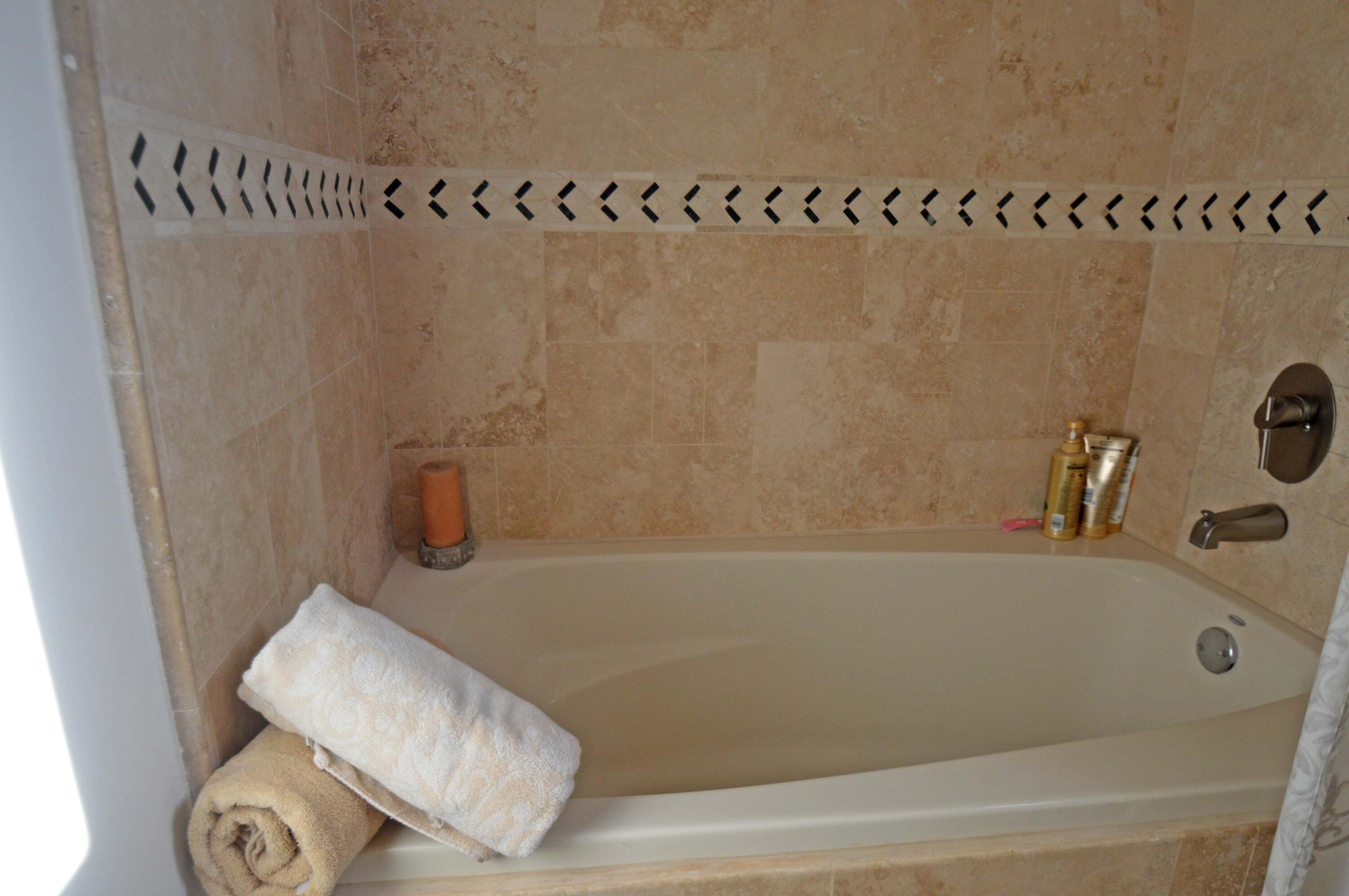 . Paseo de la Purisima, Las Misiones 27