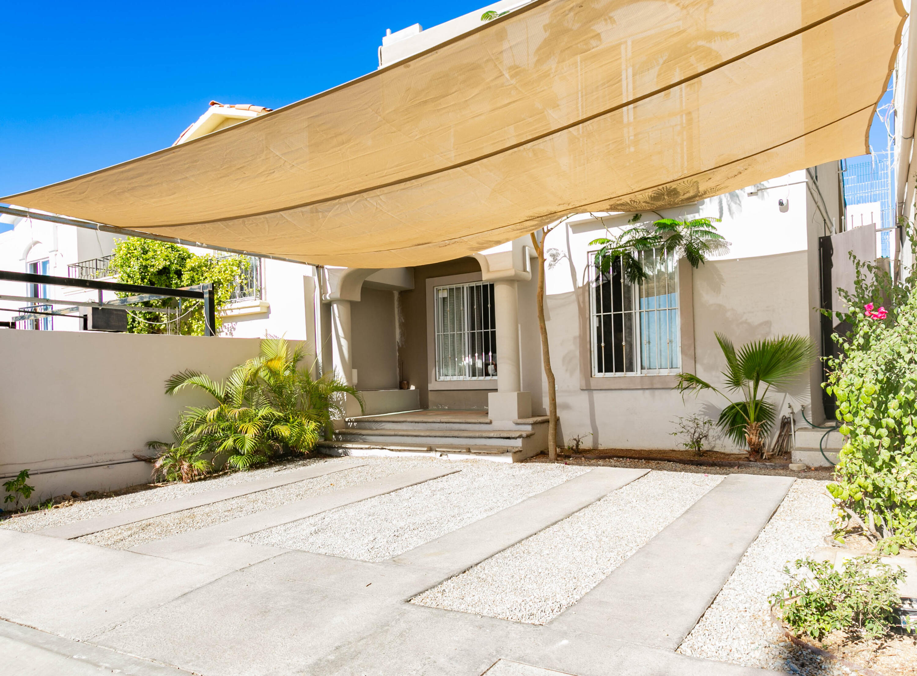 Casa 13, Paraiso Iguana