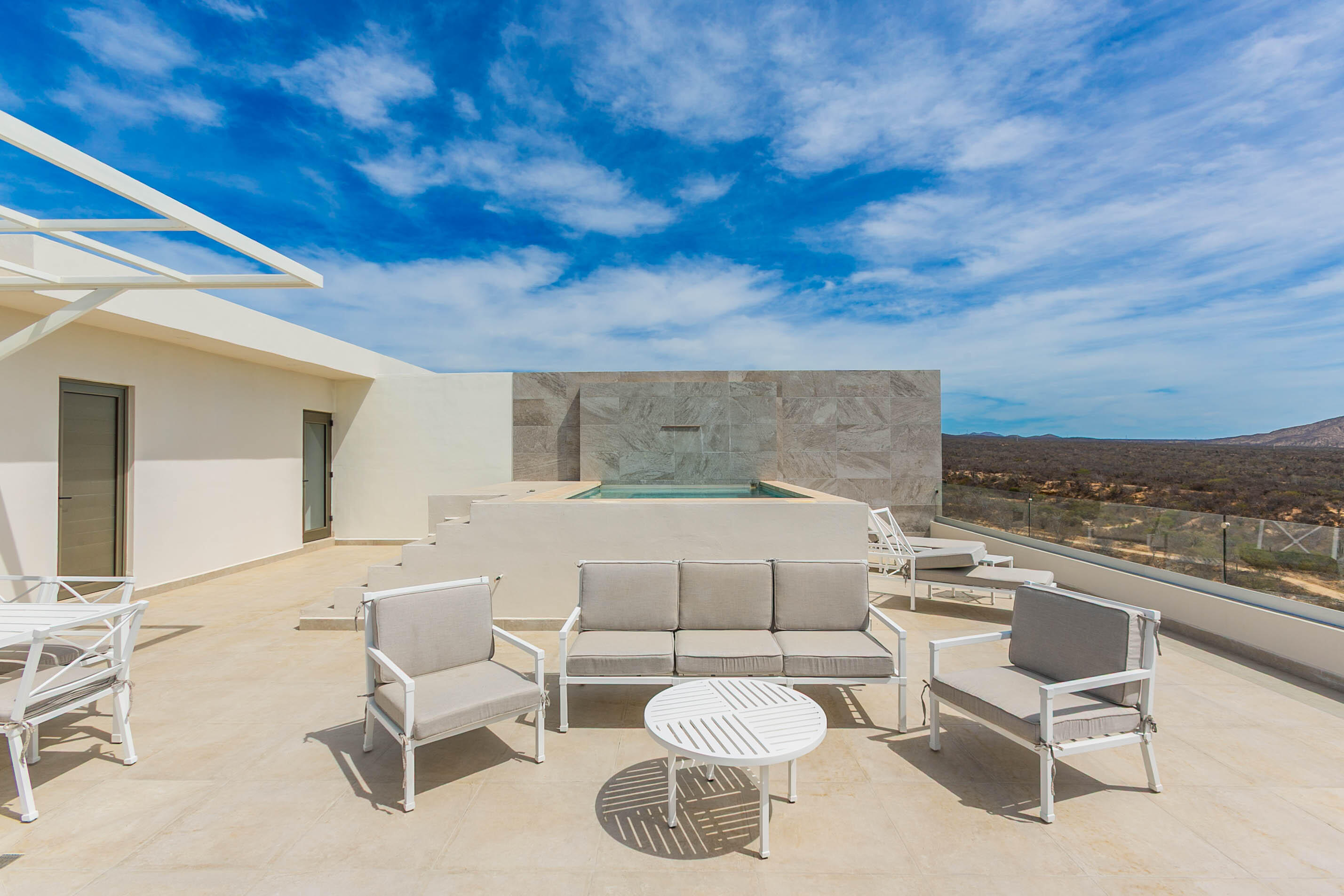 Turn-key Penthouse, Vistamar