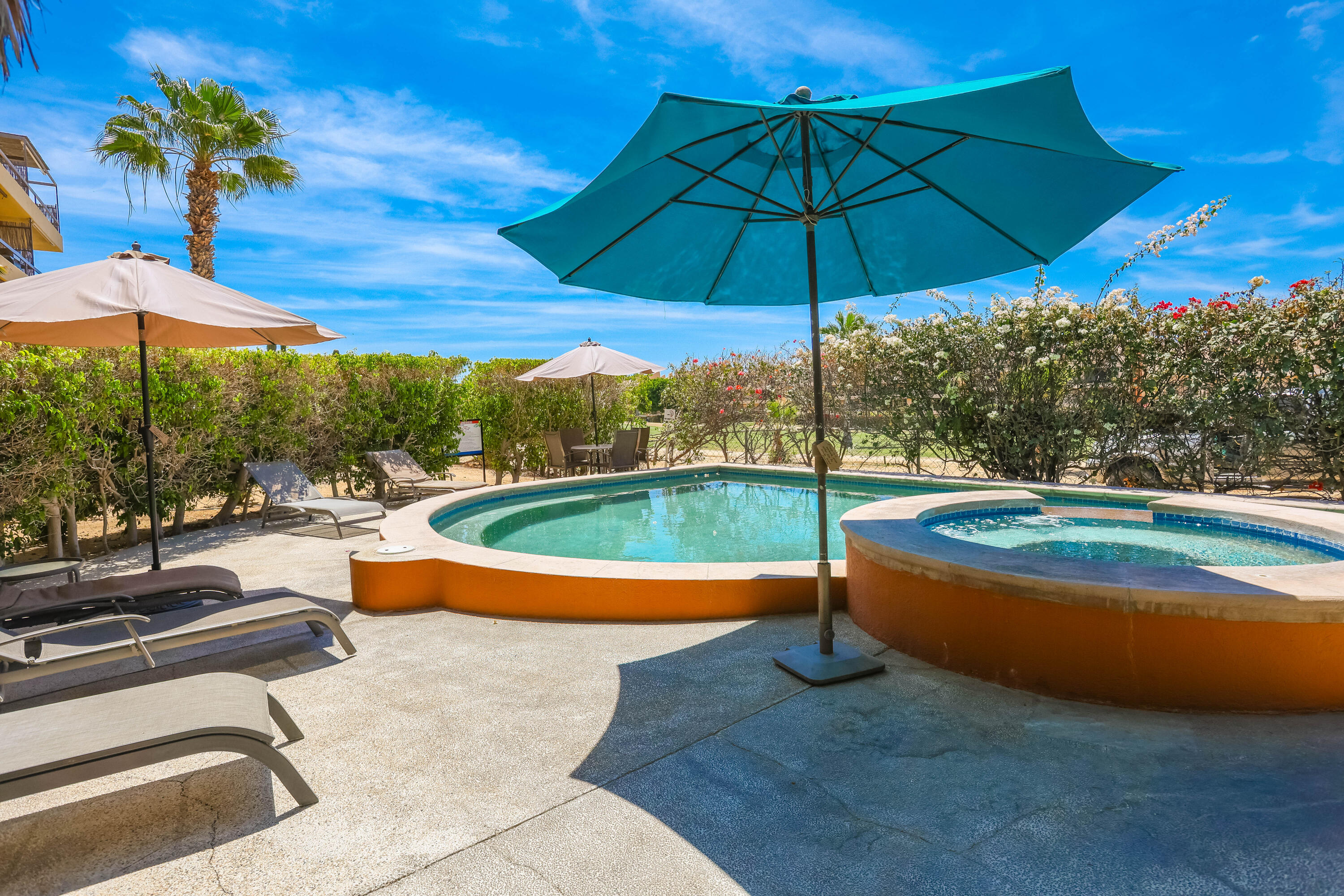 Seller Financing- 1 Garage, Club La Costa PH