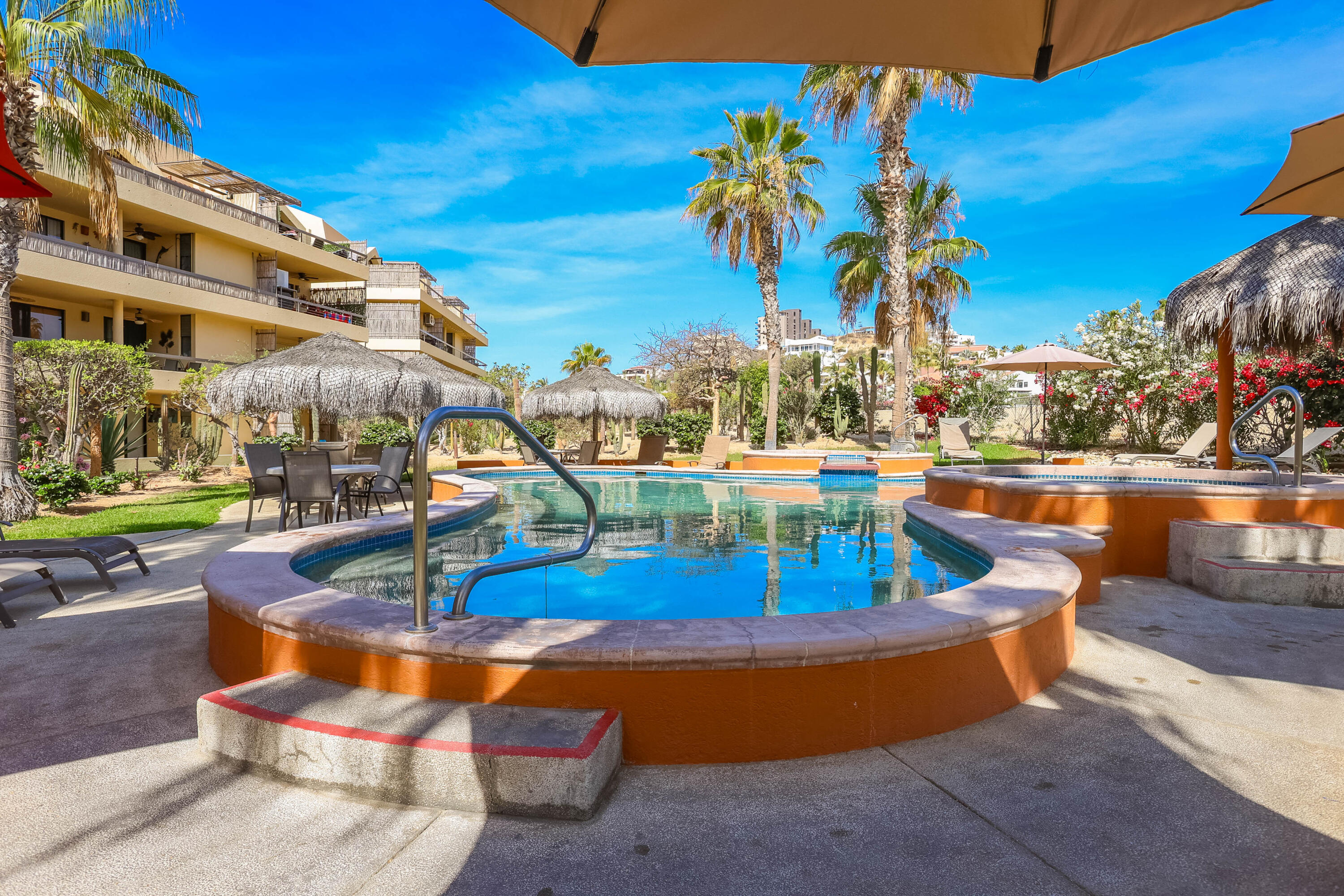 Seller Financing- 1 Garage, Club La Costa PH